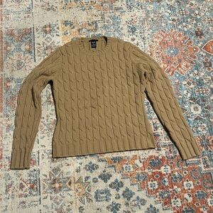 Vintage Gap camel-colored cable knit lambswool crewneck sweater